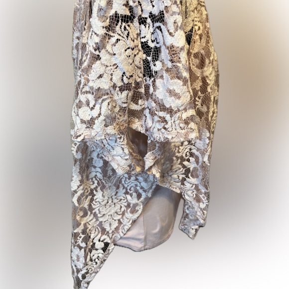 Democracy Layered Lace Dusty Pink Blouse size M - Picture 3 of 16